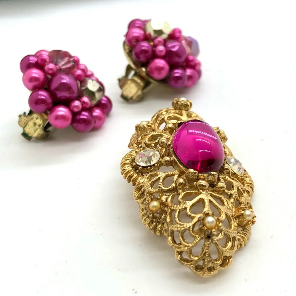 Vintage Pink Rhinestone Brooch & Earrings